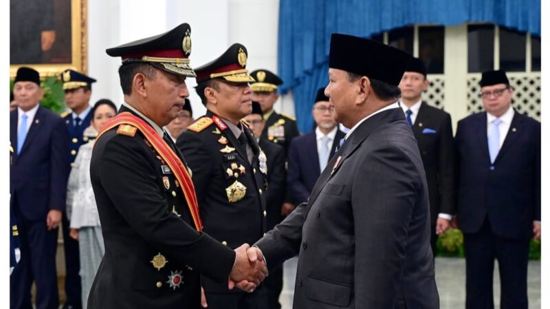 Prabowo Anugerahkan Bintang Mahaputera kepada Listyo Sigit dan Dedi Prasetyo