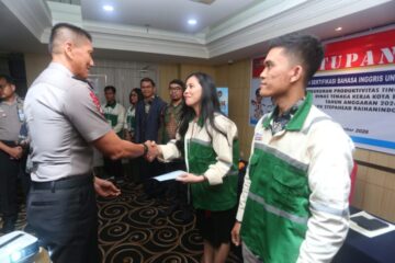 Kapolresta Barelang Dampingi Kapolda Kepri Tutup Bimtek dan Sertifikasi Bahasa Inggris, Dukung Peningkatan Kompetensi Tenaga Kerja.